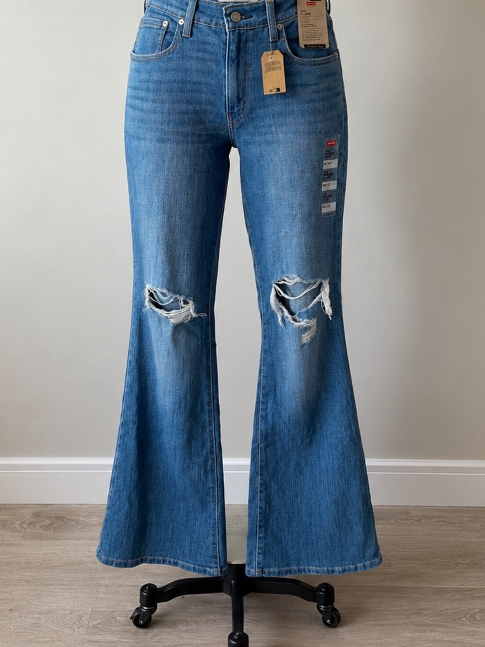 726 HIGH RISE FLARE WOMEN'S JEANS Sz 30